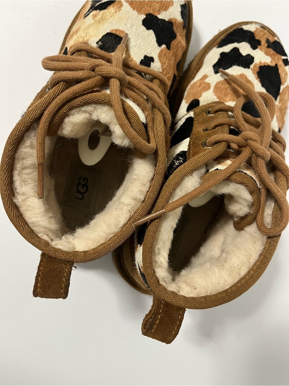UGG NEUMEL COW PRINT CHESTNUT SUEDE SHEEPSKIN ANKLE WOMEN'S BOOTS SIZE US 8 - Picture 11 of 12